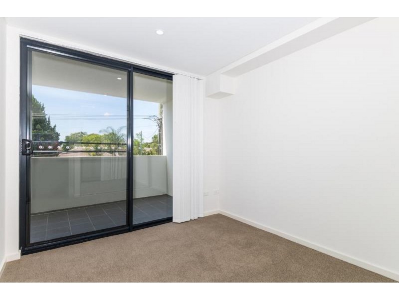 11/8-10 Octavia Street, Toongabbie NSW 2146